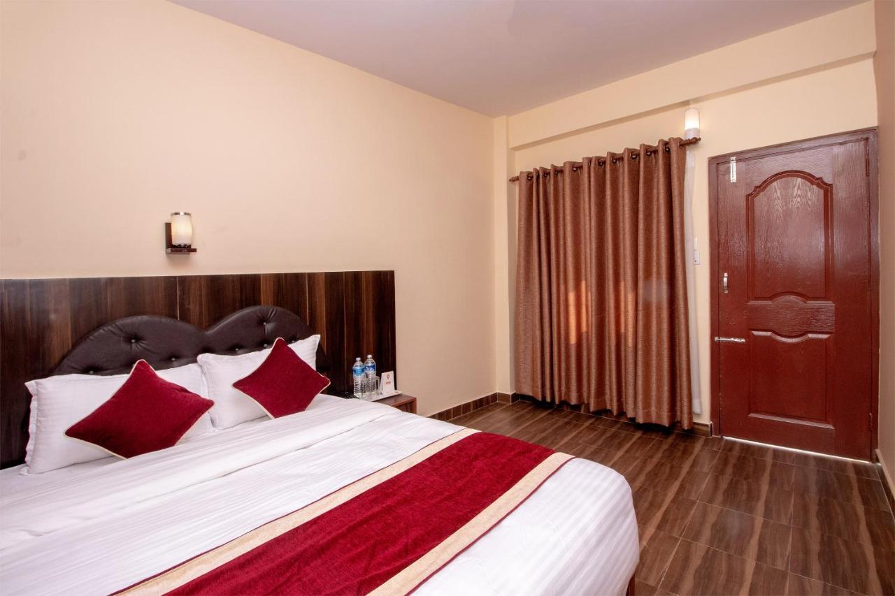 Hotel The Country Yard à Pokhara Extérieur photo
