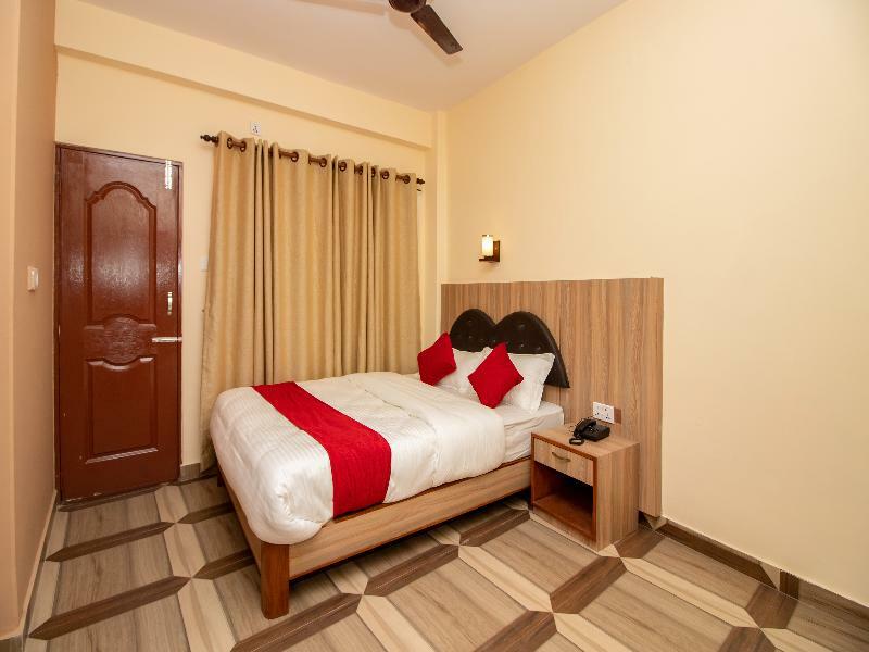 Hotel The Country Yard à Pokhara Extérieur photo