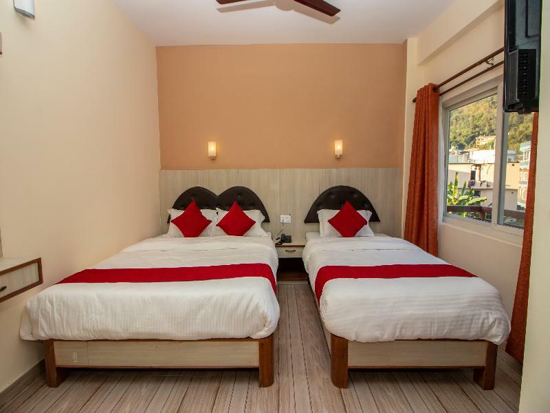Hotel The Country Yard à Pokhara Extérieur photo