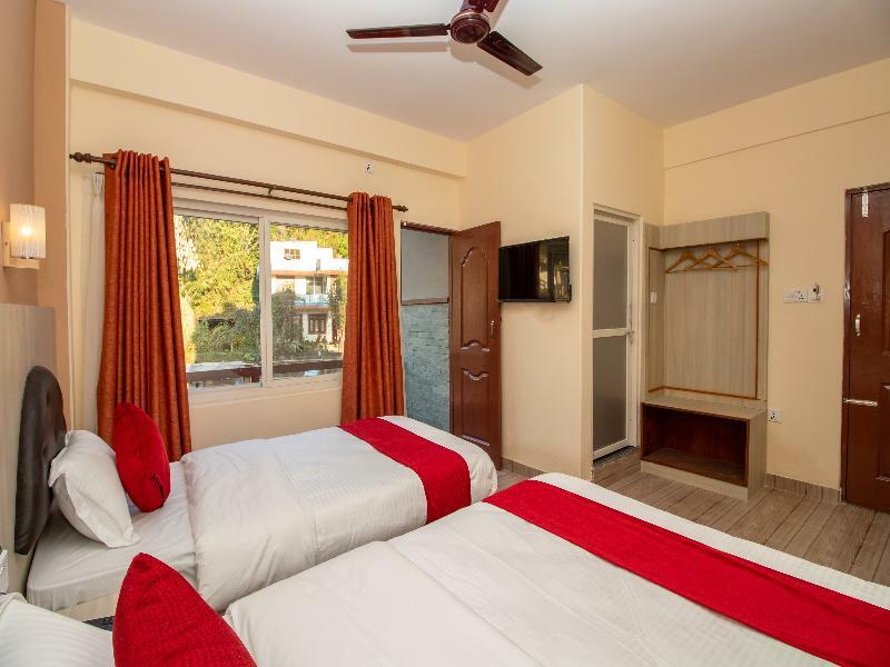 Hotel The Country Yard à Pokhara Extérieur photo